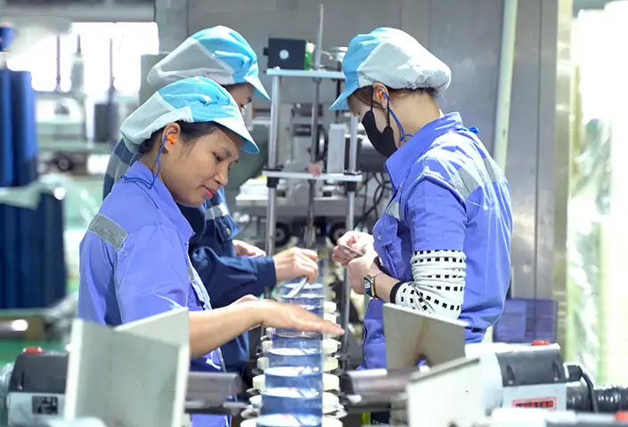 vietnam plant worker.webp